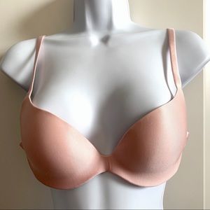 Chantelle Padded Bra, 32B, Light Pink